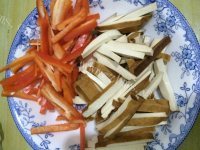 家常菜芹菜豆干做法图解3)