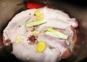 特下饭的尖椒护心肉做法图解2)