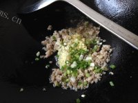 家常菜肉末豆腐做法图解7)