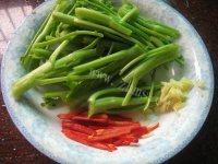 家常菜芥蓝炒牛肉做法图解4)