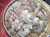 家常菜丝瓜炒虾仁做法图解1)