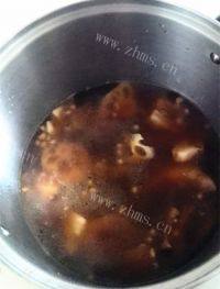 美味黄豆莲藕排骨汤做法图解7)