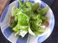 营养的尖辣椒炒洋葱做法图解4)