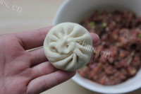 自制门钉肉饼做法图解10)