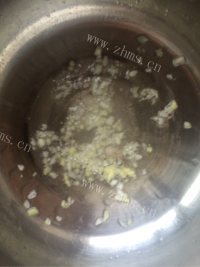 家常菜清炒手撕包菜做法图解2)