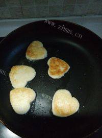 诱人的香煎土豆饼做法图解7)