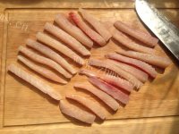色香味俱全的炸鱼柳做法图解3)