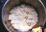 自制香甜提子布丁做法图解2)