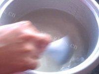 美味的鱿鱼粥做法图解4)