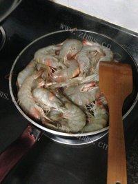 让人怀念的油焖大虾做法图解5)