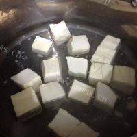 健康美食之鲫鱼豆腐汤做法图解3)