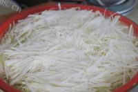家常焖芥菜丝做法图解3)