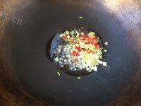 美味的粉丝蒸蟹做法图解15)
