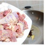好吃鸡肉炖粉条做法图解6)