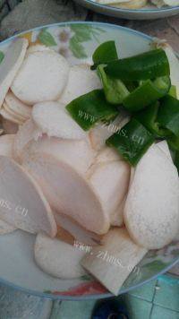家常菜青椒杏鲍菇做法图解1)