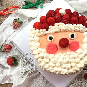 懒人草莓圣诞老人蛋糕