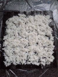 口感饱满的火腿寿司做法图解4)