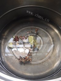 美味的麻辣牛肉条做法图解2)