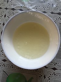 脆底蜂蜜小面包做法图解4)