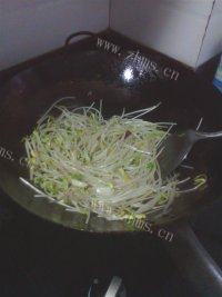 秀色的清炒豆芽做法图解3)