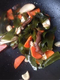 美味的香菇豆苗米线做法图解5)