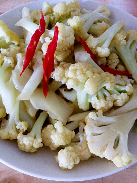 咸甜适中的清炒菜花