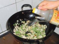 豇豆丁炒藕丁做法图解7)