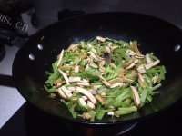 家常菜芹菜炒豆干