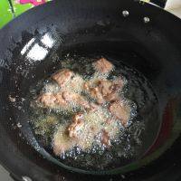 清炒孜然青椒炒肉做法图解5)