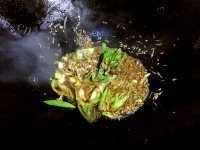 美味的葱爆孜然羊肉做法图解3)
