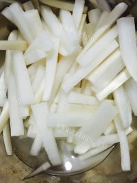 美味的爽口萝卜做法图解4)