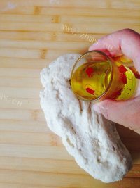 色香味浓的花朵面包做法图解9)