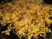 家常菜猪肉酸菜炖粉条做法图解7)