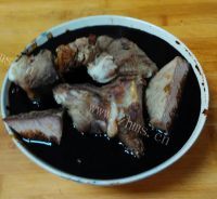 自制酱牛肉做法图解5)