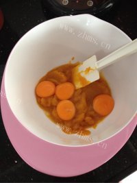 自制南瓜蛋糕做法图解4)