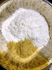自制小麦胚芽坚果戚风做法图解2)