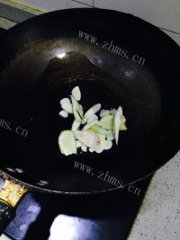 可口的私房秘制红烧肉做法图解12)