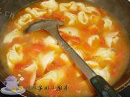 美味的猪肉玉米馄饨做法图解15)