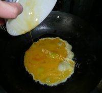 鲜美可口蒜苔炒鸡蛋的做法图解六