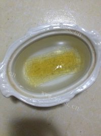 好吃不腻的芒果冻芝士做法图解3)