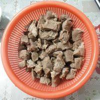 自制卤牛肉做法图解4)