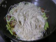 四季豆焖面做法图解11)