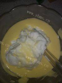 奶油草莓蛋糕卷做法图解10)