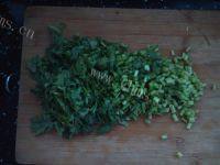 一个人的花菇茼蒿粥做法图解3)