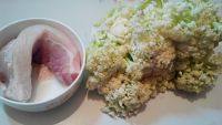家常菜干煸花菜做法图解1)