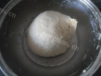 美味的葱花油饼做法图解2)