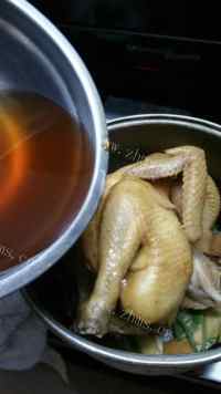 美味的电饭煲焗鸡做法图解4)