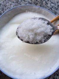 简易的电饭锅版蛋糕做法图解5)