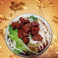 美味的红烧牛肉面