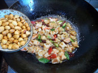 美味的宫保虾球